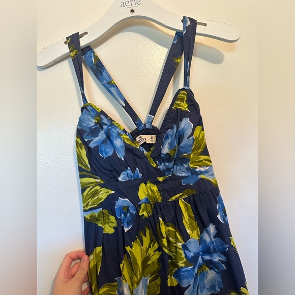 Hollister | Floral mini dress - Picture 2 of 5